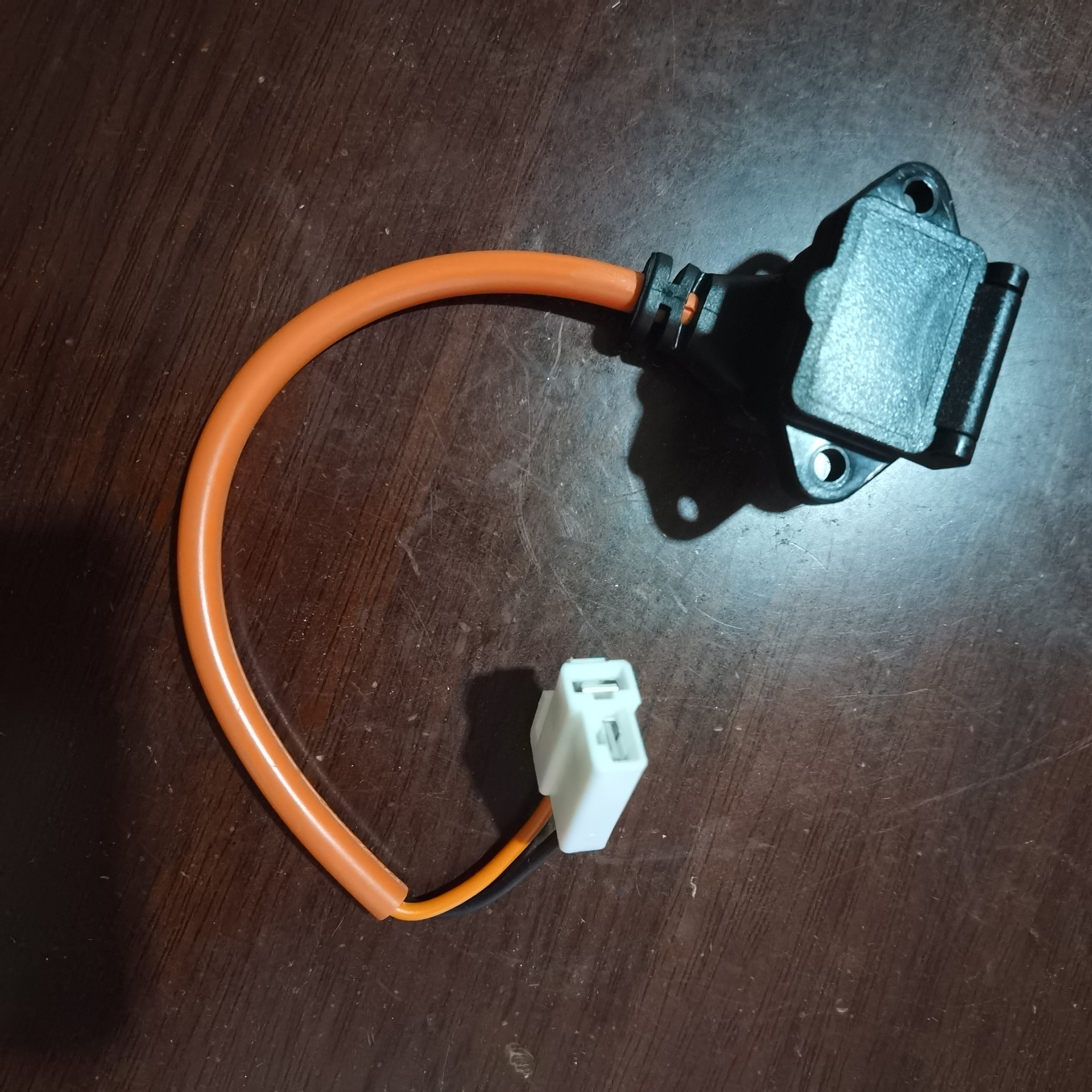 흰색 수 플러그 스프링