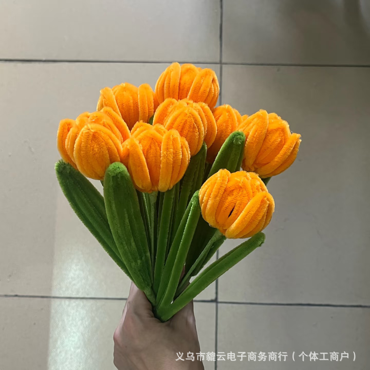 황금 단일 튤립 꽃다발