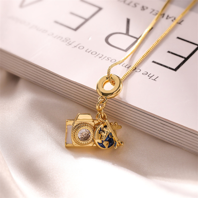 Outdoor, Shopping Occasion Wholesale Basic Modern Style Classic Style Earth Camera Copper Enamel Inlay Zircon Pendant Necklace