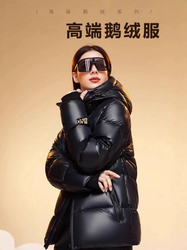 黑金鹅绒服2025冬季新款高端男女同款加厚连帽情侣款时尚短款外套|undefined