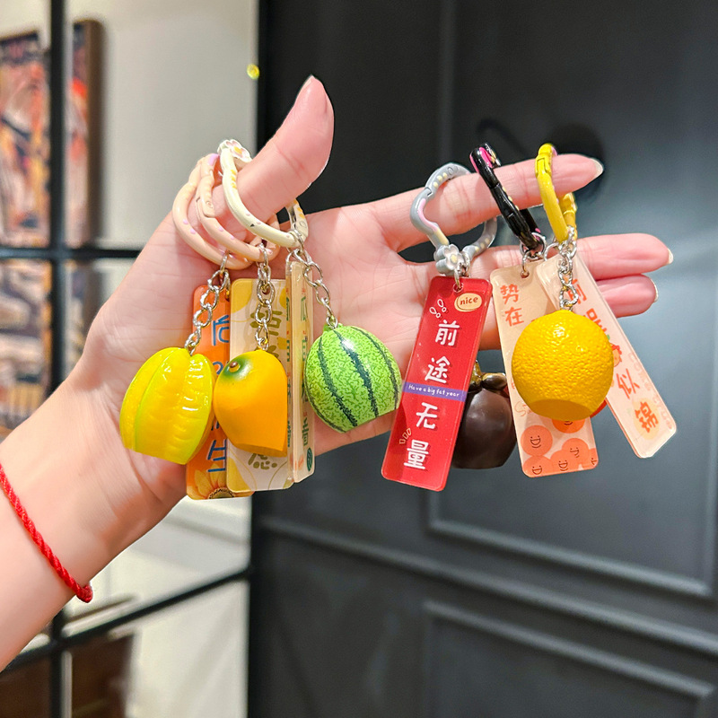 New Resin Fruit Keychain Student Gift, a Must-Have for High School Students, with the Inscription, "A Surefire Success in High School, an Instant Hit, a Guaranteed Success in the Future, Badge Pendant