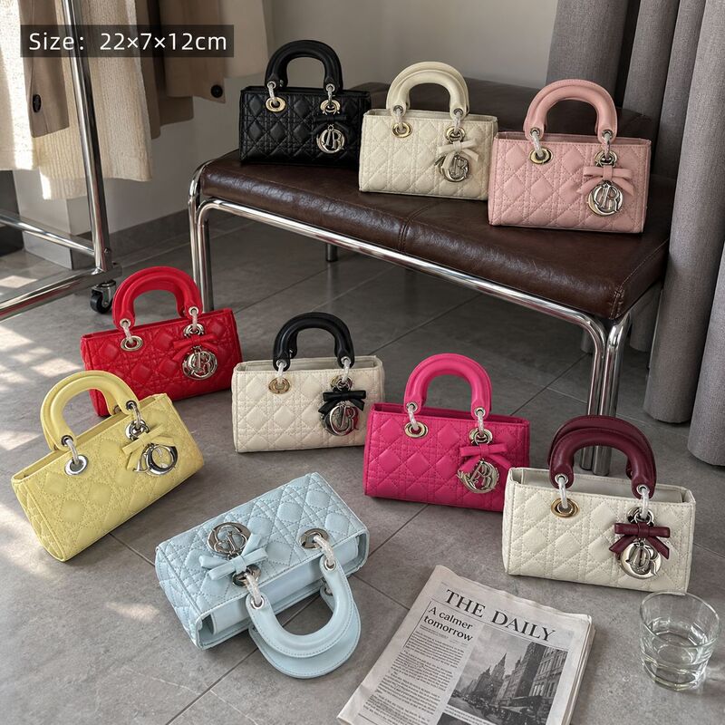 d brand horizontal small Chanel-style bowknot Lady Dior bag, exquisite diamond-patterned women's handbag, high-end, fashionable, and versatile