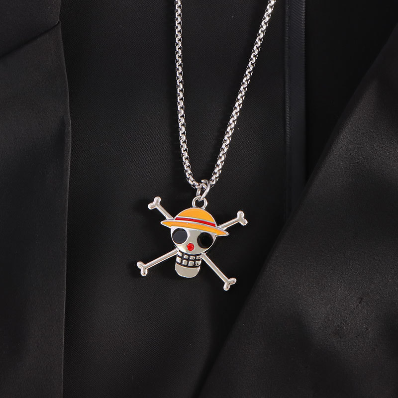 Decoraciones de aleación periférica de una pieza, sombrero de paja, calavera, broche de camino, colgante, llavero, collar, accesorios de ropa