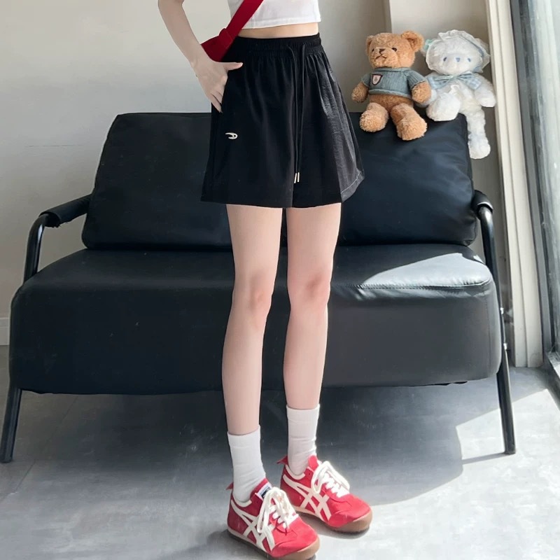 검은색
