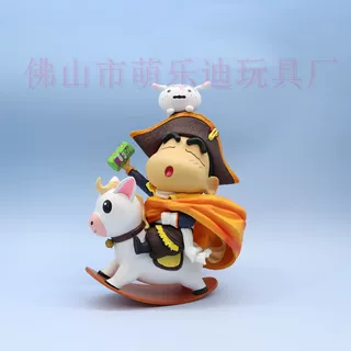 进攻吧拿破仑小新骑马环游世界木马蜡笔小新手办模型摆件现货批发