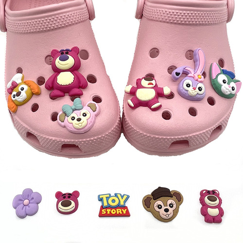 Cute strawberry bear interesting hole shoes shoe pattern decorative buckle DIY personalized garden shoes jewelry gift
