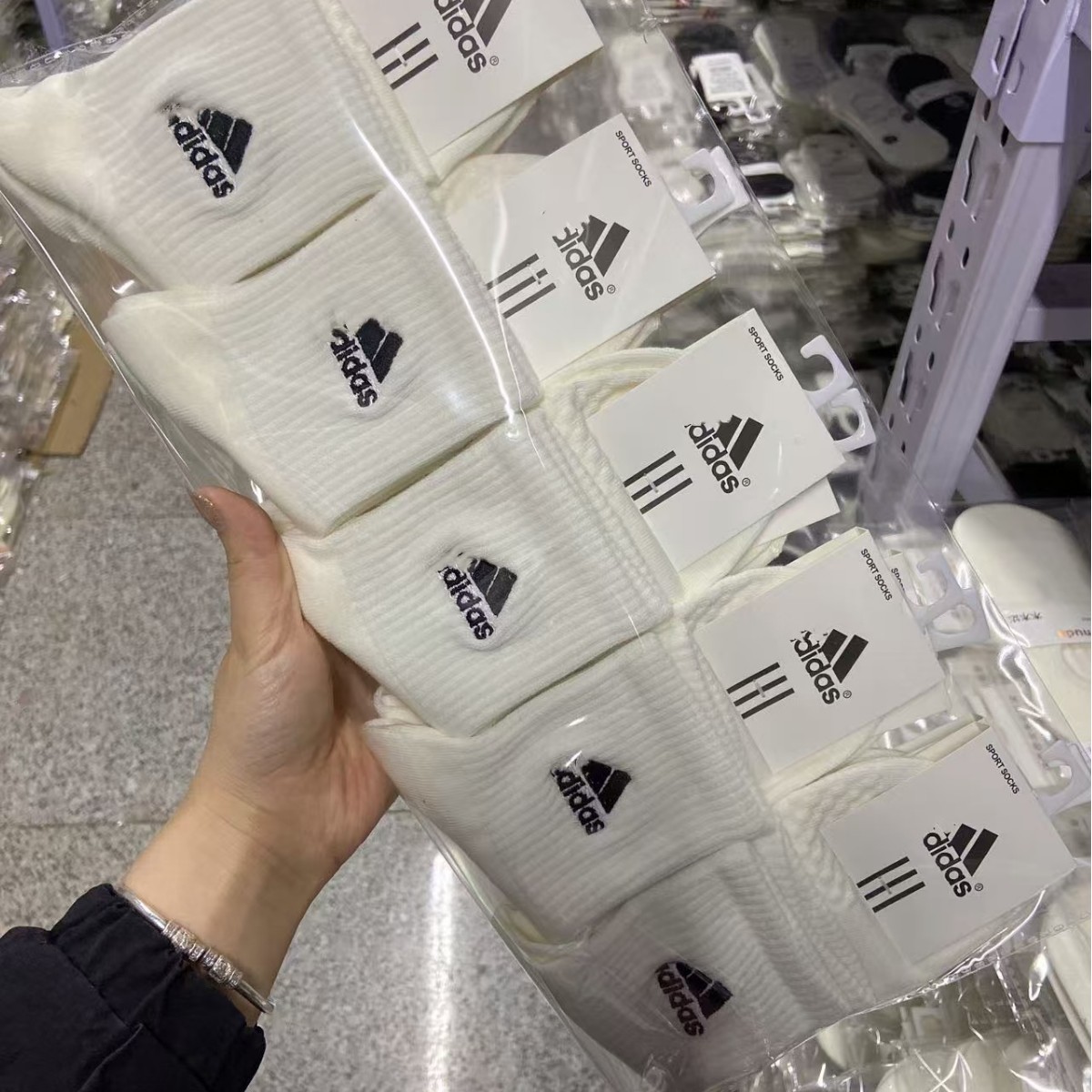 外国貿易の蘇万阿迪の三葉のタオルの底は厚いスポーツの靴下のダスの靴下の純色の百合の潮流のランニングの訓練を厚くします。