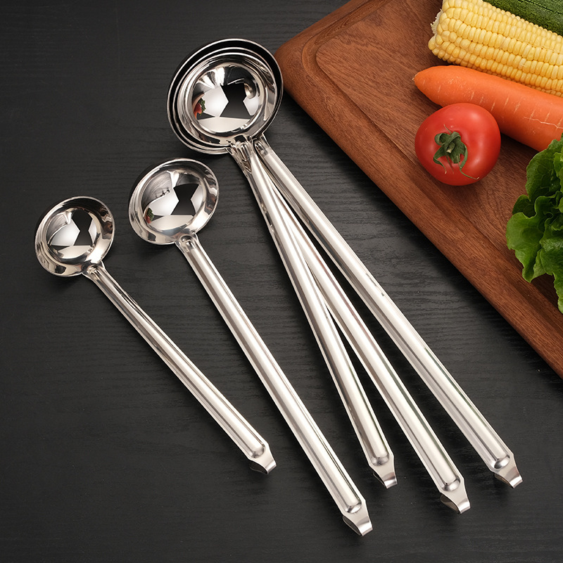Factory direct sales, thickened stainless steel hooked soup spoon, colander, measuring spoon, long-handled spoon, wine spoon, juice shell, porridge spoon, deepened