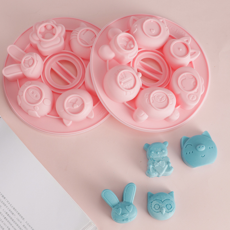 Food-grade baby steamed cake silicone mold take-out version rice cake mold high-temperature resistant cartoon complementary food mold baking