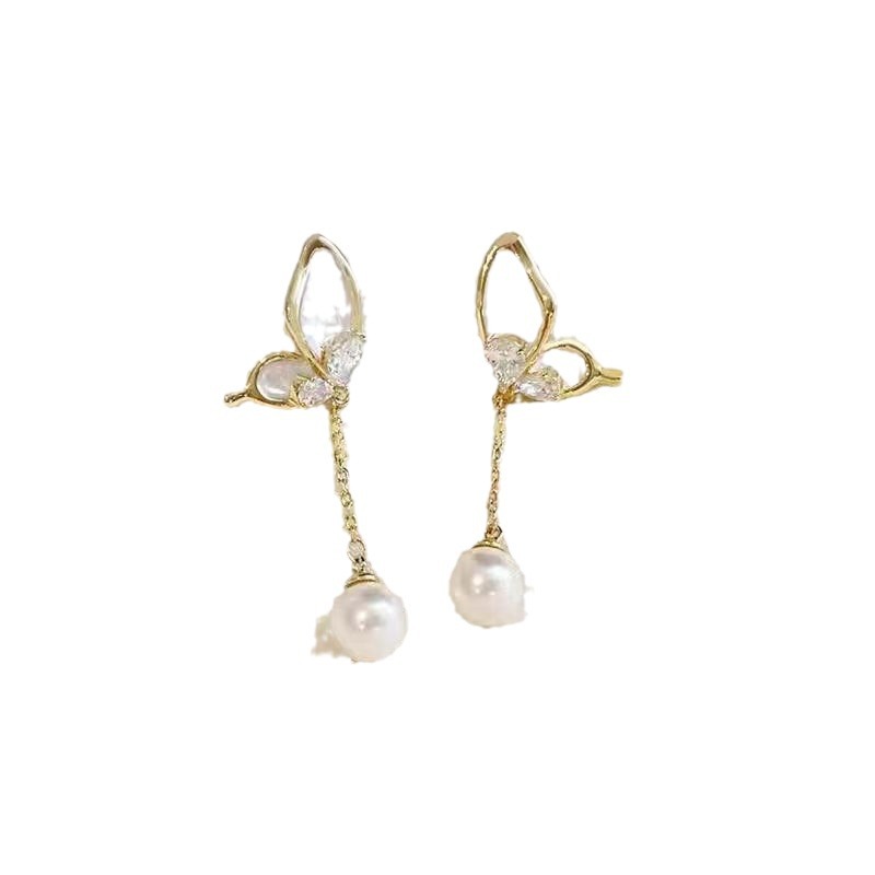 Cubic Zirconia And Pearl Stud Earrings For Everyday Elegance_voghion.com