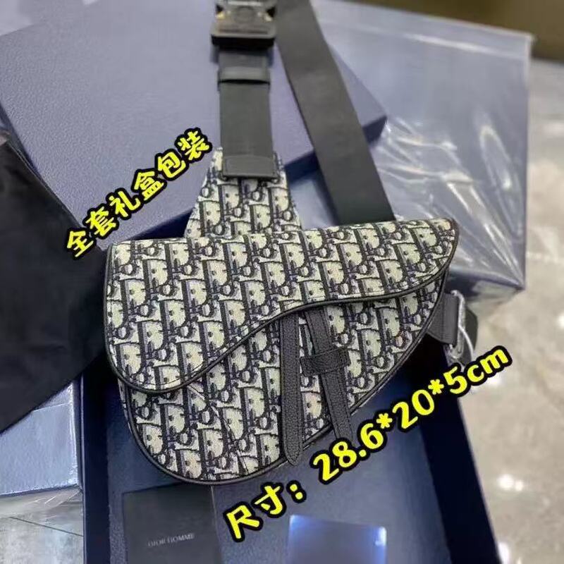 新しいスタイルの胸バッグ刺繍カジュアル女性のショルダーバッグファッションキャンバス男性と女性のカップルファッションメッセンジャーバッグサドルバッグ|undefined