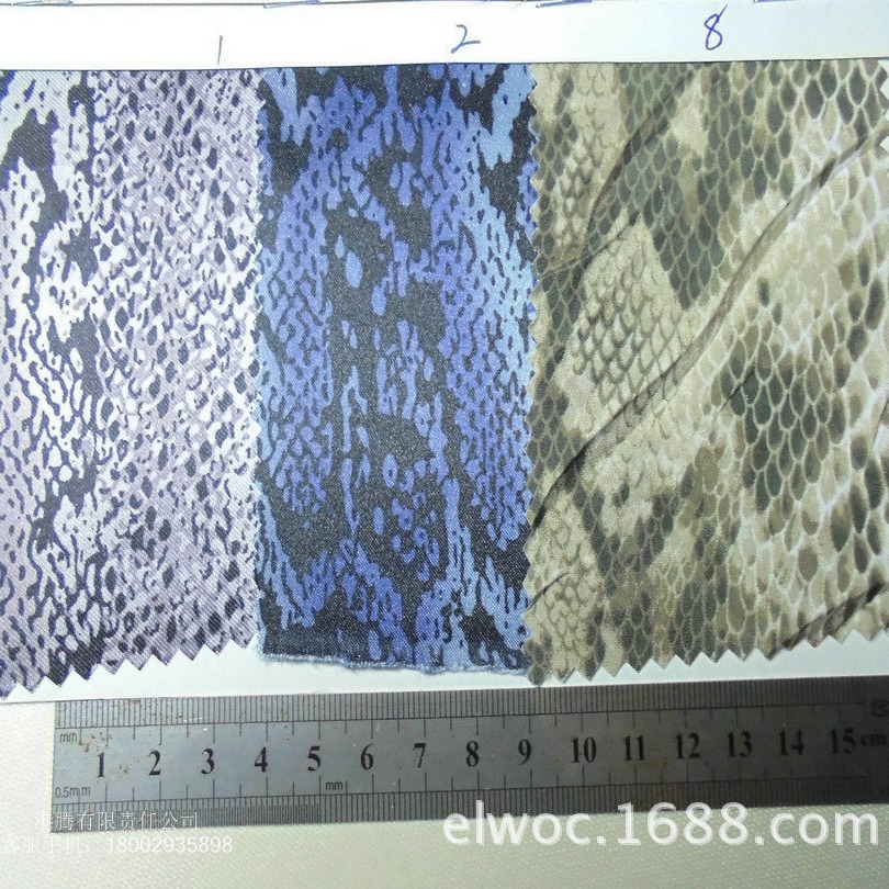 蛇纹印花布料 薄色丁布 装饰家纺抱枕纺织布蛇形箱包鞋帽布2910