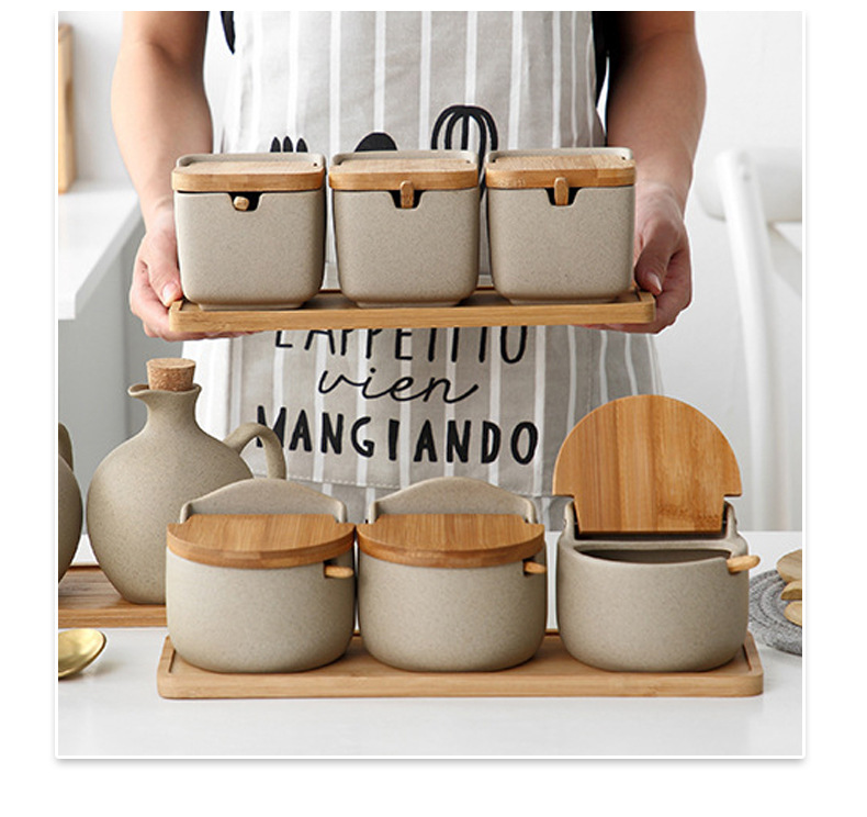 方形陶瓷调料罐 创意厨房用品竹木盖圆形盐罐带盖带勺调味盒套装详情4