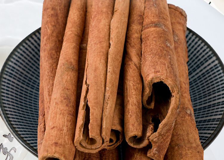 Gui Pi (Cinnamomum cassia) — Dried Cassia Bark for Culinary & Herbal Use key features