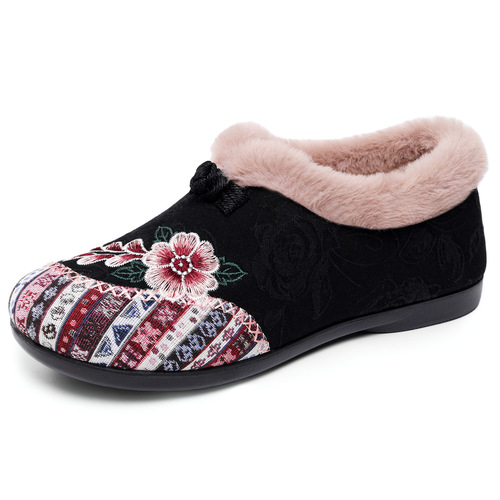 Winter Women's Shoes Large Size Embroidered Shoes Ethnic Style Old Cotton Shoes With Fleece And Thick Slip-On Elderly Shoes