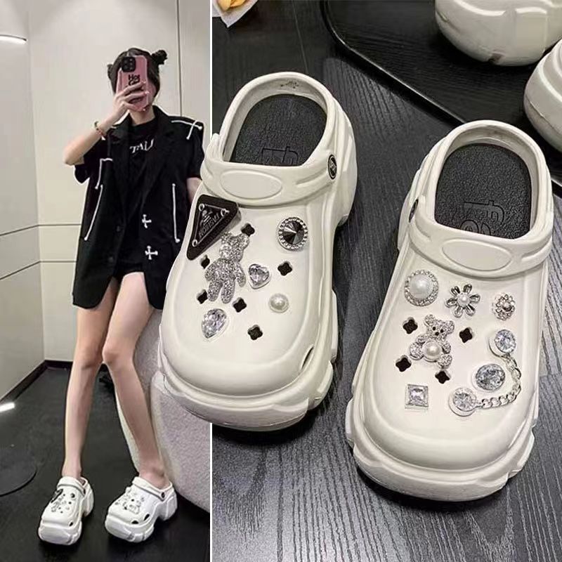 Thick-Soled Clogs for Women's Outer Wear, High-End, Versatile, Height-Increasing, Non-Slip, Cartoon Rhinestone Bear Toe Slippers for Women Thick-Soled Clogs for Women's Outer Wear, High-End, Versatile, Height-Increasing, Non-Slip, Cartoon Rhinestone Bear Toe Slippers for Women