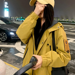 春秋季外套男女款冲锋衣2025新款爆小个子夹克登山服户外软壳薄款