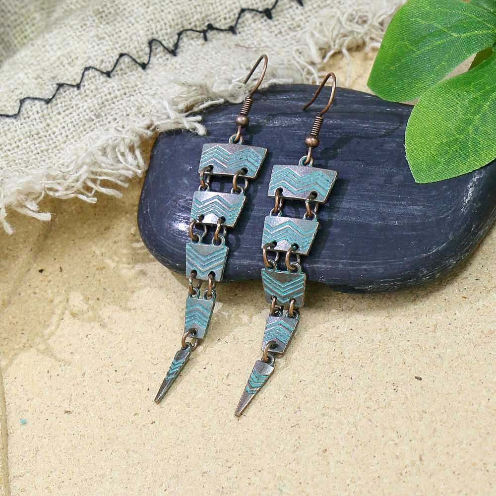 1 Pair Quantity Street Occasion 1 Pair Hip-Hop Retro Solid Color Irregular Tassel Plating Alloy Drop Earrings