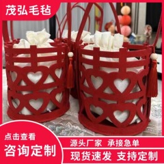 婚約フェルトの手提げお土産の透かし彫りのお返しバスケットの花嫁のギフトボックスの砂糖袋の新しい双双の字のフリンジフェルトの包み