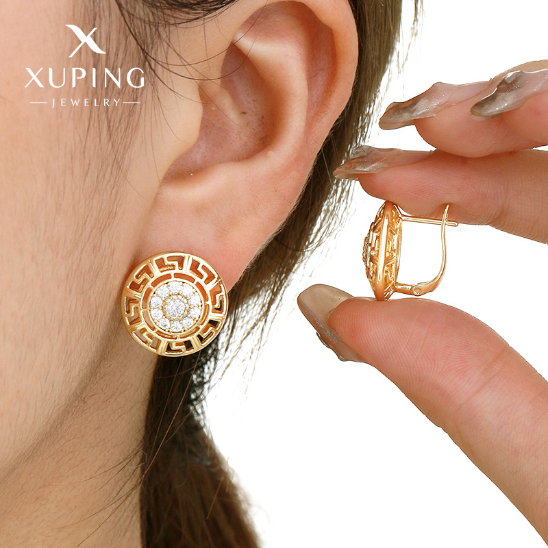 Xupe joyería de moda retro redondo patrón Gran Muralla diamante incrustado aleación oído anillo oído hebilla aleación chapado en oro pendientes elegantes para las mujeres