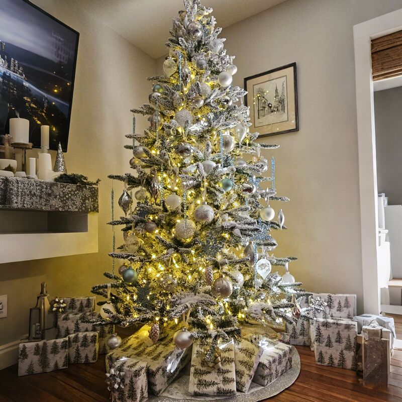 Foldable Large Flocked Snowy Christmas Tree 1.8m - 3m Cathedral Ceiling Majestic Decorative Tree Wholesale Customization Foldable Large Flocked Snowy Christmas Tree 1.8m - 3m Cathedral Ceiling Majestic Decorative Tree Wholesale Customization