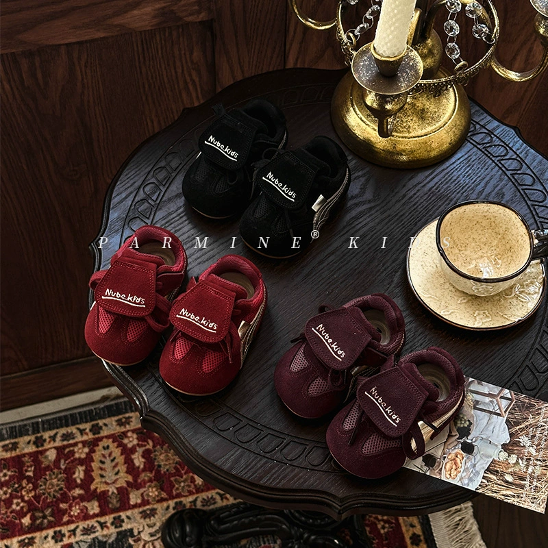 Кожаные туфли для девочек прилив повседневные кроссовки весной и осенью новые детские туфли на мягкой подошве