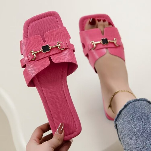 European and American plus-size women's water diamond metal buckle square head flat sandals 2024 foreign trade summer new sandals