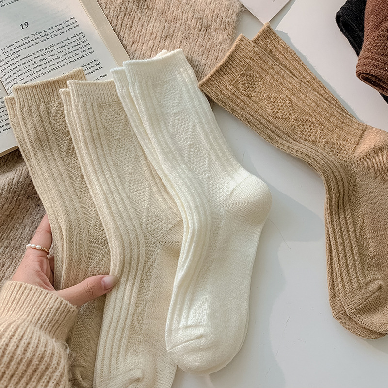 Women's Wool Socks Autumn and Winter Thickened Warm Mid-length Socks Japanese Style milk brown Socks with Fluffy Slippers Trendy