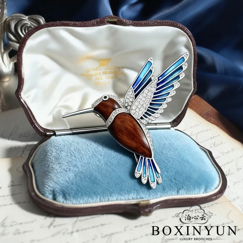 Boshin Cloud Original Design Log Hummingbird Brooch Pendant Dual-Purpose Free Concept Diamond Fashion Exquisite Jewelry