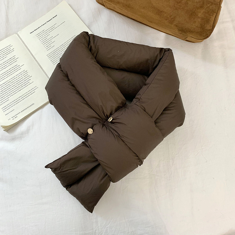 Nuevo estilo coreano de moda de color sólido cruzado plumón de cuello de invierno mujeres de alta calidad sensación universal bufandas de aire extranjero