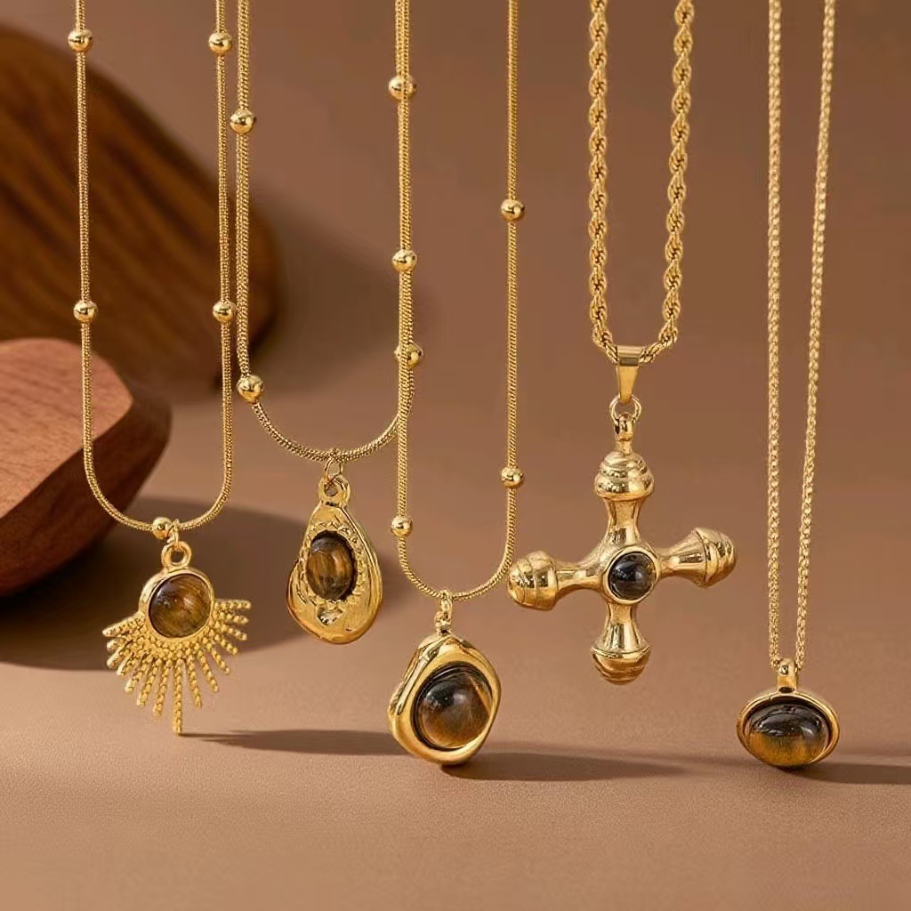 Cross-Border Maillard Tiger Eye Stone Necklace Clavicle Chain Women's High-End Niche Sweater Chain Accessories Brown Retro Pendant