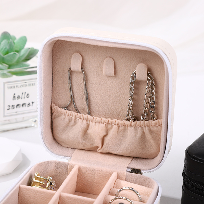 Fashion Solid Color Pu Leather Jewelry Boxes display picture 5