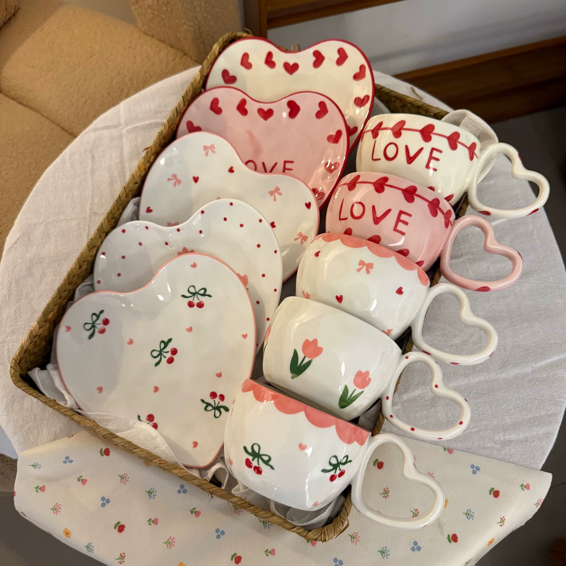 韩式ins风 手绘爱心陶瓷杯碟 手捏不规则心形咖啡杯碟 下午茶杯碟