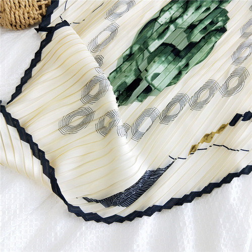 70 pleated small square scarf, women's spring, autumn and winter scarf, thin autumn style, fashionable gauze scarf, Korean small scarf