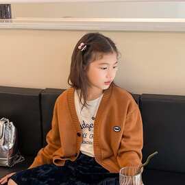 女童针织毛衣开衫2026秋季新款中大童慵懒风宽松休闲儿童外套上衣