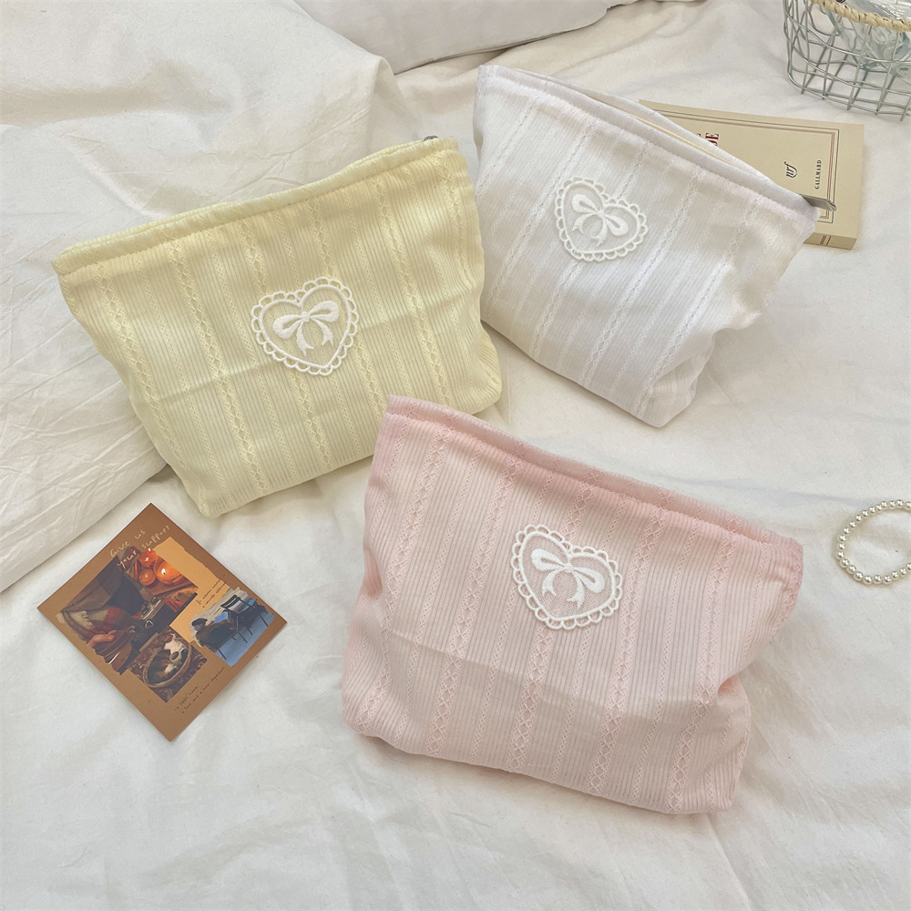 Cute Heart Shape Bow Knot Canvas Square Makeup Bags display picture 4