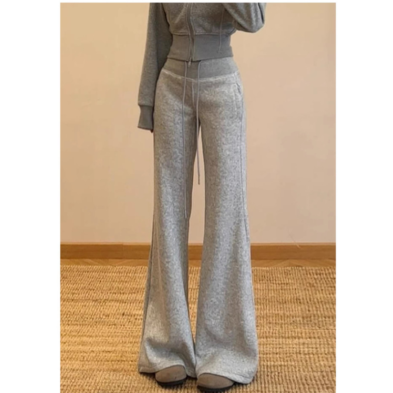 Gray Flared Sweatpants for Women, Autumn 2026 New Style, High-Waisted, Slimming, Drapey, Lulu Style, Fleece-Lined Flared Sweatpants Gray Flared Sweatpants for Women, Autumn 2026 New Style, High-Waisted, Slimming, Drapey, Lulu Style, Fleece-Lined Flared Sweatpants