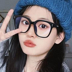 男性と女性のための新しい黒フレーム近視メガネ、インターネットセレブフレーム、無地の顔、小さな高級抗青色光メガネ、街で着用