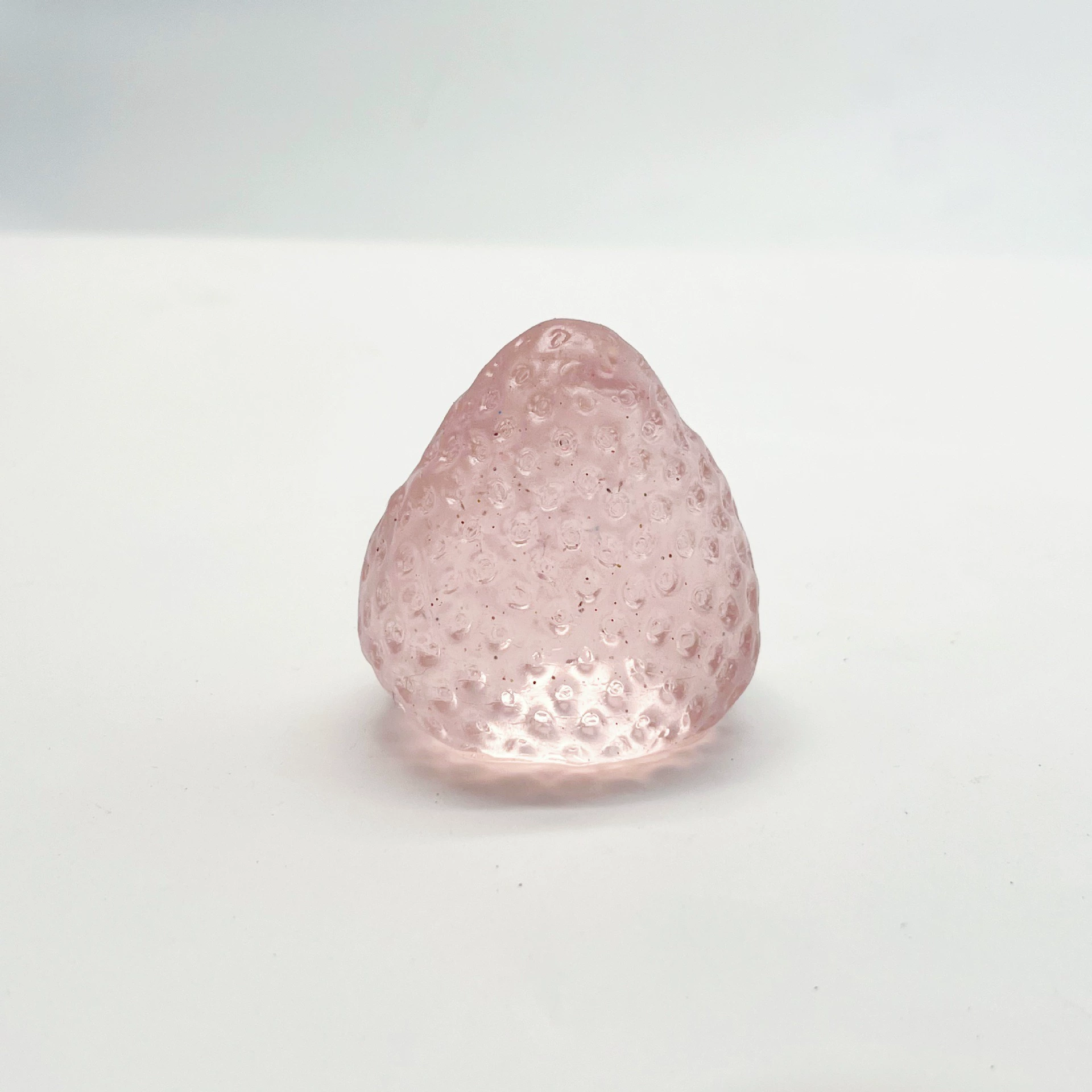 Игрушка «Клубника» (слим), 5 см, сквиши для снятия стресса, DIY — красная/фуксия/кристальная