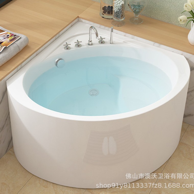 Triángulo en forma de abanico bañera pequeño apartamento j hogar 900*900 temperatura constante calefacción asiento bañera integrado independiente cilindro