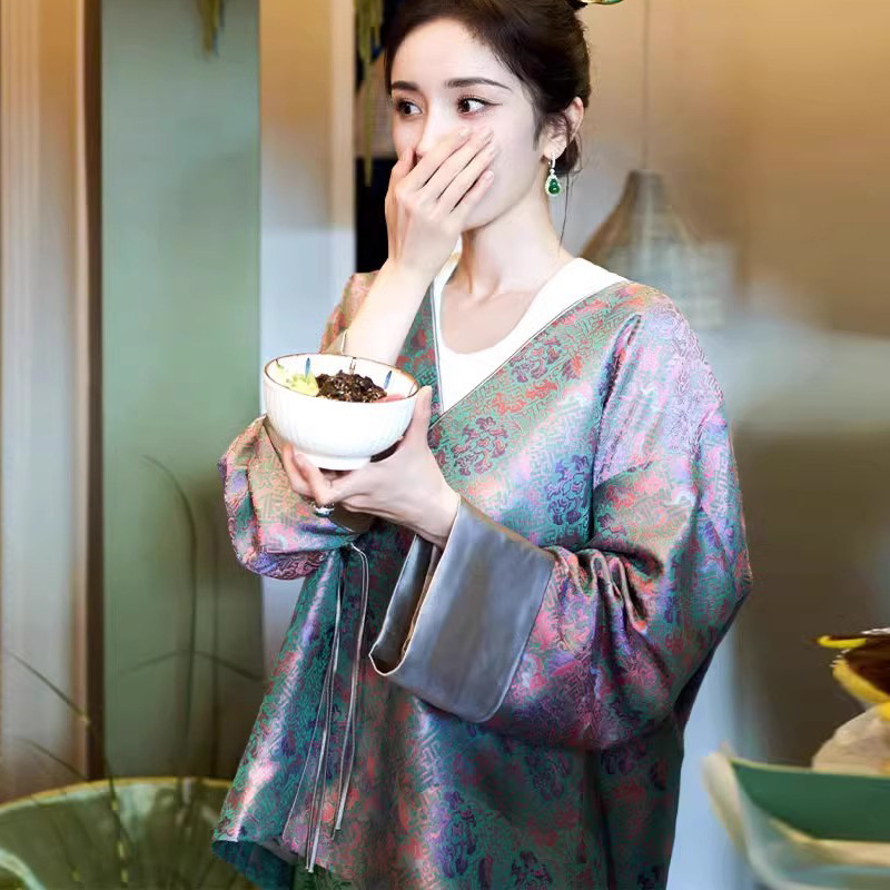 This Year's Popular Small Fragrant Yang Mi's Birthday Same Style New Chinoiserie Song Brocade Outwear Autum Women's Clothing 2023 New Style