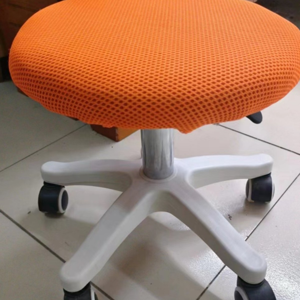 Silla de oficina, silla de computadora, silla de elevación cómoda, silla de jefe doméstico, silla giratoria doméstica, entrenamiento de ocio, sedentario y cómodo baniano