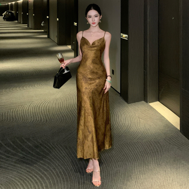 Delicate Glossy Satin with Slightly Wrinkled Texture, 45-Degree Bias Cut, Gold-Colored Draped Collar, Women's Halter Dress
