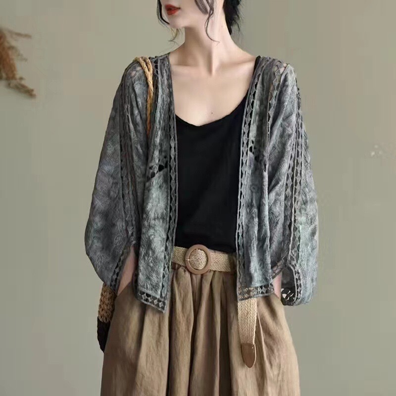 Vintage All-match Loose Hollow Lace Cardigan Women's Air Conditioning Sun-protective Clothing Top Small Shawl Waistcoat Short Outer Wearing Vintage All-match Loose Hollow Lace Cardigan Women's Air Conditioning Sun-protective Clothing Top Small Shawl Waistcoat Short Outer Wearing