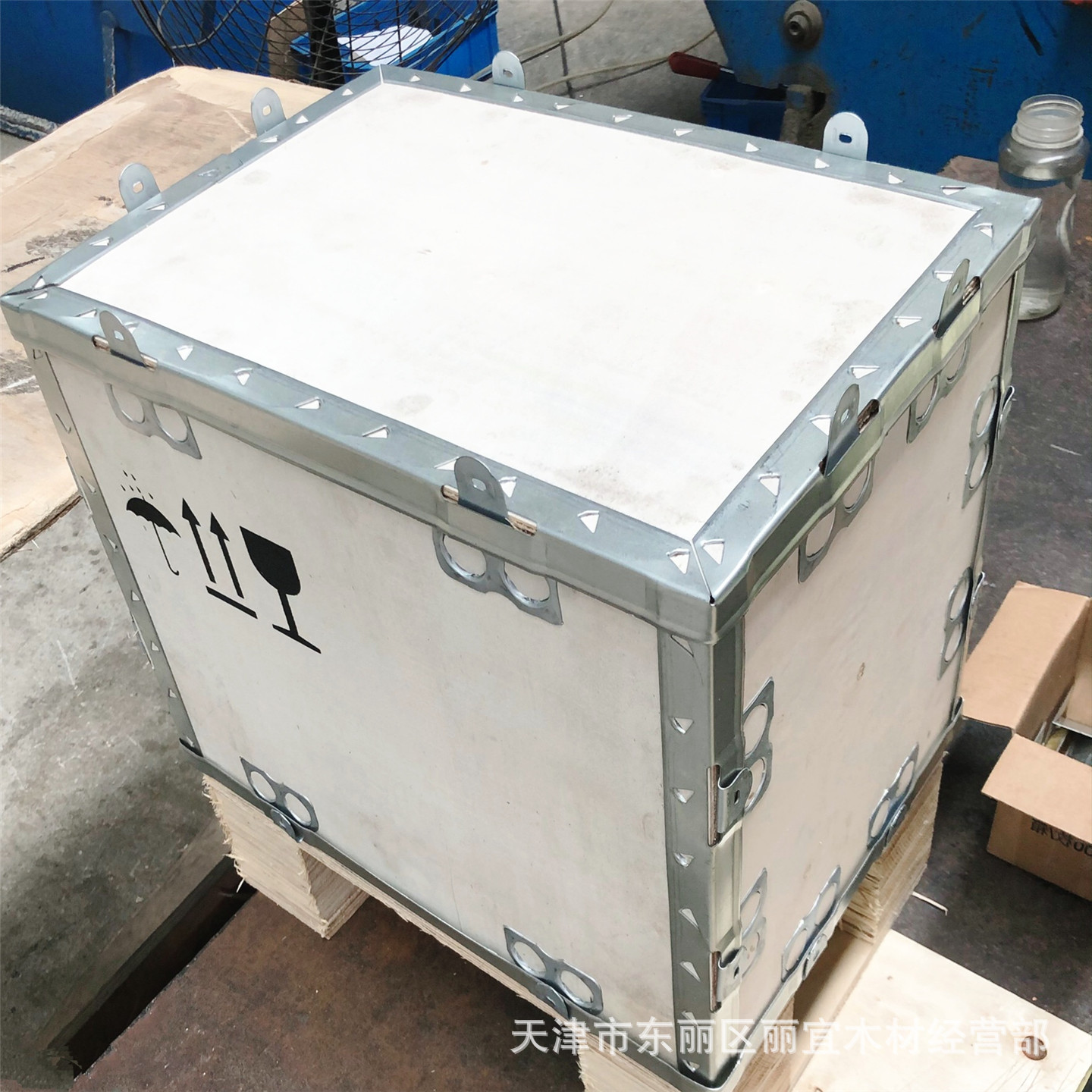 钢边箱 木箱 托盘 出口木箱 包装木箱