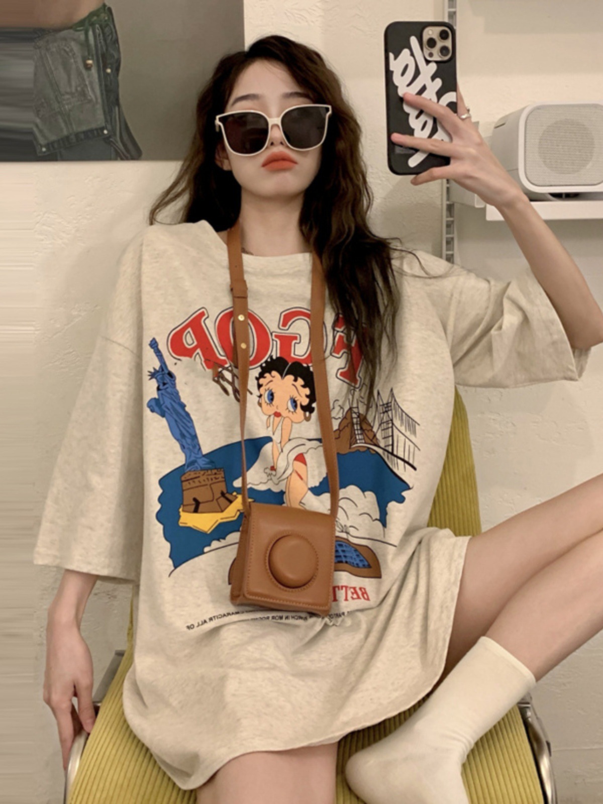เสื้อยืดวินเทจสไตล์อเมริกัน ไซส์ใหญ่ ผ้าฝ้ายแท้ แขนสั้น ทรงหลวม ใส่แล้วดูผอมเพรียว ดีไซน์เฉพาะกลุ่ม แนวอินสตาแกรม แฟชั่น