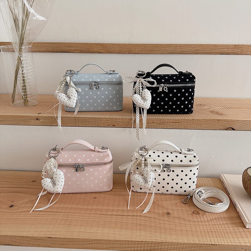 Cross-border fashion polka dot small square bag for women, 2026 summer new niche design shoulder handbag crossbody bag for women Cross-border fashion polka dot small square bag for women, 2026 summer new niche design shoulder handbag crossbody bag for women