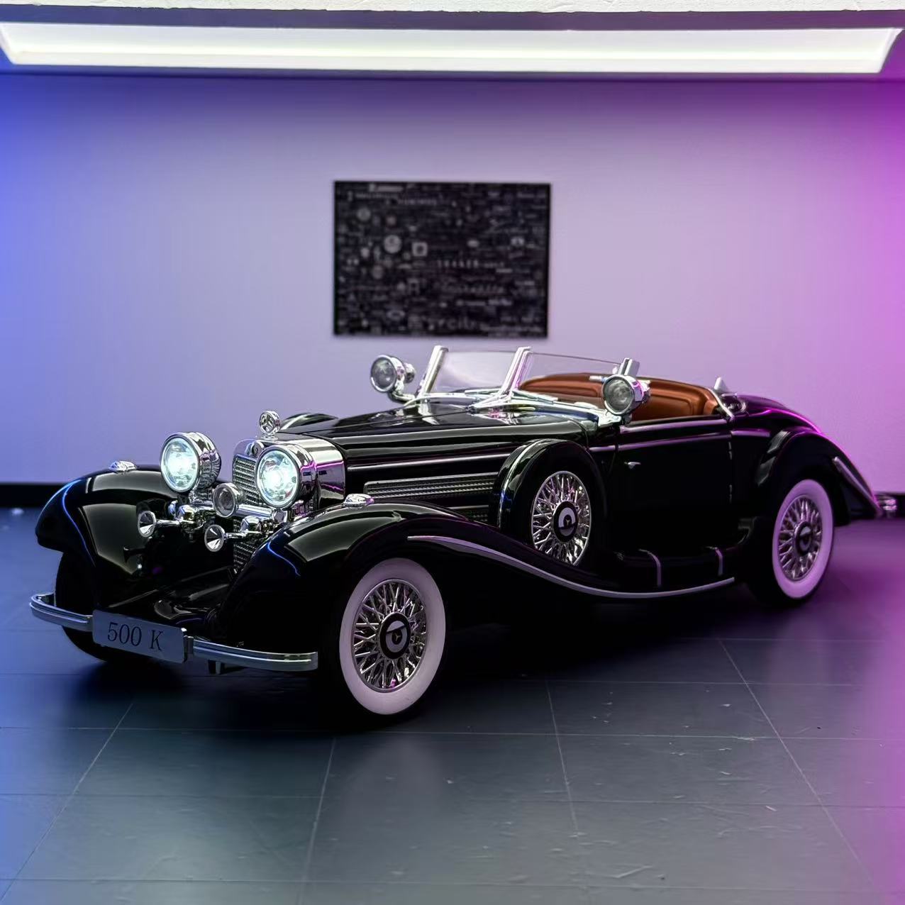 OK modelo de coche 1:18 Daben 500K aleación modelo de coche clásico adornos luz y sonido atrás juguetes para niños al por mayor