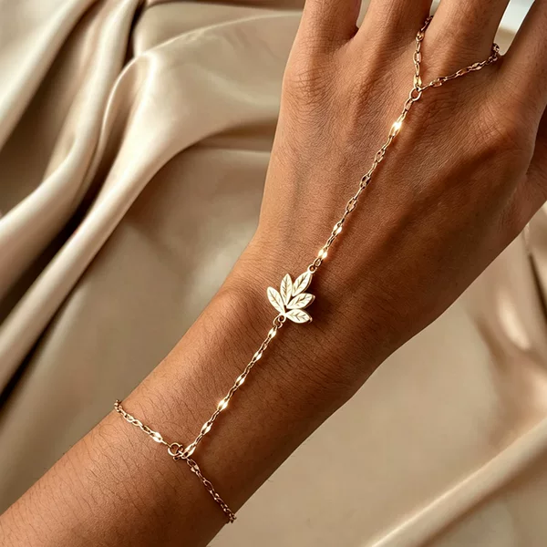 European and American Cross-Border Leaf-Shaped Finger Chain, Fashionable and Versatile, Gift for Friends, Holiday Accessories, Birthday Gift for Women