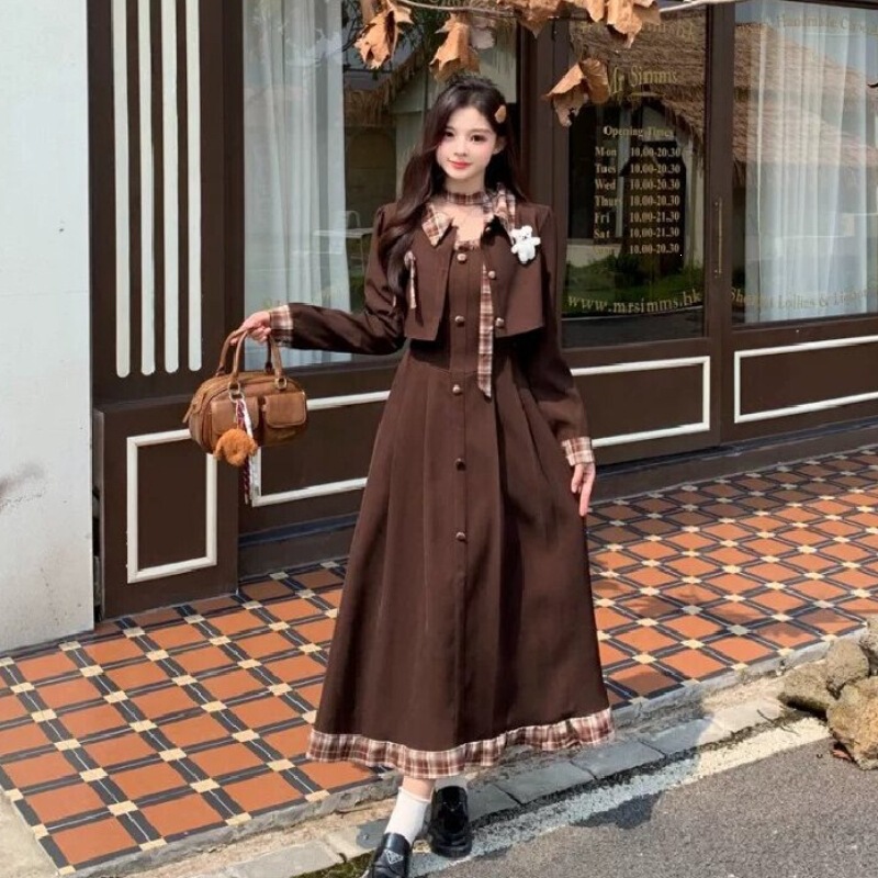 Plus-size French-style retro plaid patchwork camisole dress for women, new autumn/winter collection, slimming short top set Plus-size French-style retro plaid patchwork camisole dress for women, new autumn/winter collection, slimming short top set